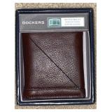 Dockers Trifold Wallet NIB
