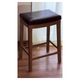 London Home Decor Sadle Stool 18.5x26'