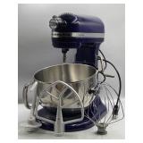 KitchenAid Epicurean Mixer w 3 Attachments.
