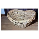 Wicker Oval Basket 23x18.5x10"