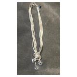 925 silver bracelet with dangle hearts. 10.7g