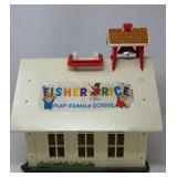Fisher-Price Play Family School #923