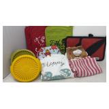 Kitchen Pot Holders & Towels