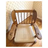 Mid-century maple wood lounge chair with curved