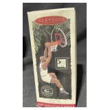 Hallmark Shaquille Oï¿½Neal Hoop Stars Ornament