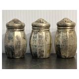 Wm A Rogers Silver Plate  Mini Shakers