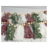 Christmas yarn garland (2)- 14' long