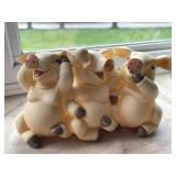 Youngï¿½s Three Pigs Figurine 9.5in