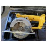 DeWalt DW936 18V 5-3/8in Trim Saw