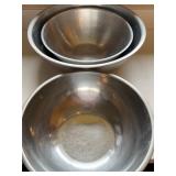 3 Large Stainless Steel Mixing Bowls