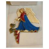 House of Lloyd Seek Peace Angel 10in