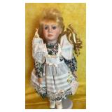 Treasures in Lace 15ï¿½Victorian Girl