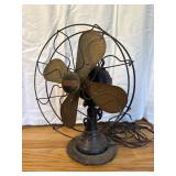 1930ï¿½s Peerless Co. Metal Desk Fan For Repair