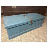 Aqua Blue Eagle Storage Chest Toy Box