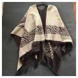 REVERSIBLE WRAP CAPE FRINGE SHAWL PONCHO