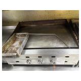 Flat top SS three burner griddle