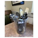 12+ ladles & rubber spatula - plastic bucket