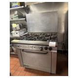 South Bend 6 burner gas stove with missing knobs