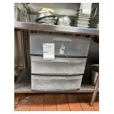 3 drawer plastic bin with assorted plastic lids