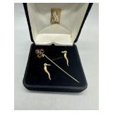 10kt Scrap jewelry: (2) Italian Horn pendants & st