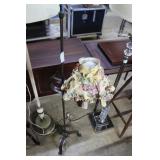 Cast metal tri-leg floor lamp 55" H