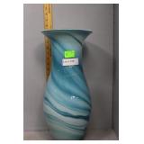 Art glass vase, blue & white swirl pattern w/