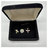 Three 14kt pendants incl white gold medallion,