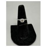 Platinum Diamond ring size 7.5 - 4.6 gtw - round