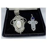 Two Sterling Vintage pendant - 29.9 gtw incl
