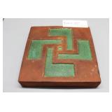 190s arts & crafts style Grueby(?) tile