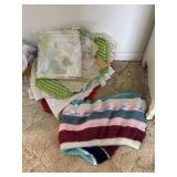 Linen grouping - table & bedding