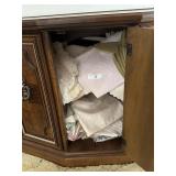 Table linens - tablecloths, lace & 80s hankies