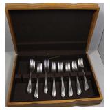 Delco service for 12 stainless flatware