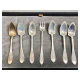 R monogramed flatware - 179gtw