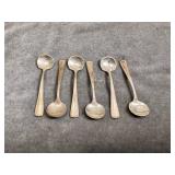 Six sterling salt spoons - 19gtw