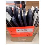 25X$ Warner 1 1/4" stiff putty knives