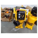 DeWalt Heavy Duty 225 max psi 15 gal upright compr