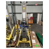 Sumner 783652 Series 2124 24-Feet Contractor Lift