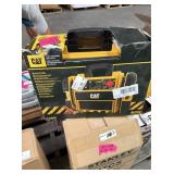 Cat 12v professional jump starter CJ3000