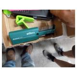 16x$- 14 magnetic angel clamps & 2 boxes torx bits