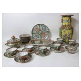 ROUND PAPIER MACHE TABLE, BLACK LACQUER WITH