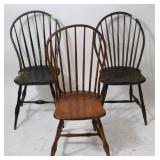 THREE EARLY 19TH C. BOWN BACK WINDSOR SIDE