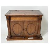 19TH CENTURY WALNUT JEWELRY BOX IN THE FORM OF A