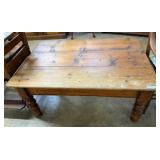 Single-drawer harvest table with turned legs - 47"