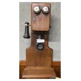 Oak early 20th century wall phone with Bakelite re