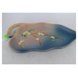 Roseville Snowberry Leaf Tray Mod. 1BL1-12