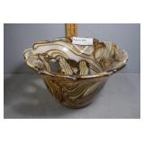 Open art glass basket with fluted top Evolution by