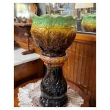 Jardiniere on stand - 25" H