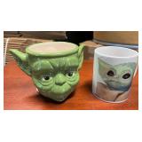 Star Wars Galerie Yoda and Mandalorian Mugs