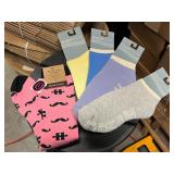 Womenï¿½s Socks